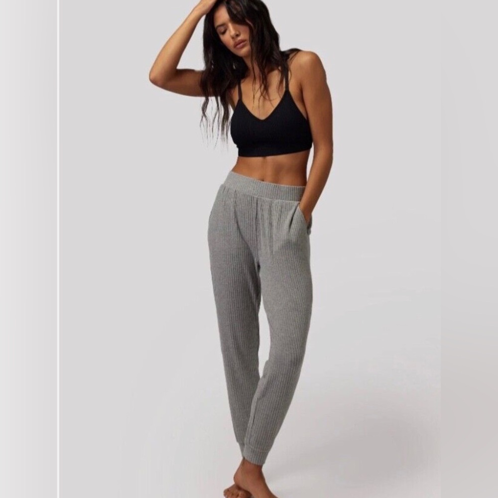 Spiritual Gangster Destiny Adjustable Ribbed Seamless Bra, Black, NWT